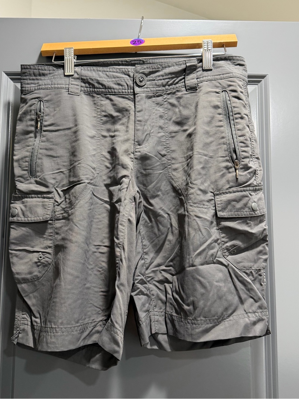 Columbia Gray Cargo Shorts size 8/10L